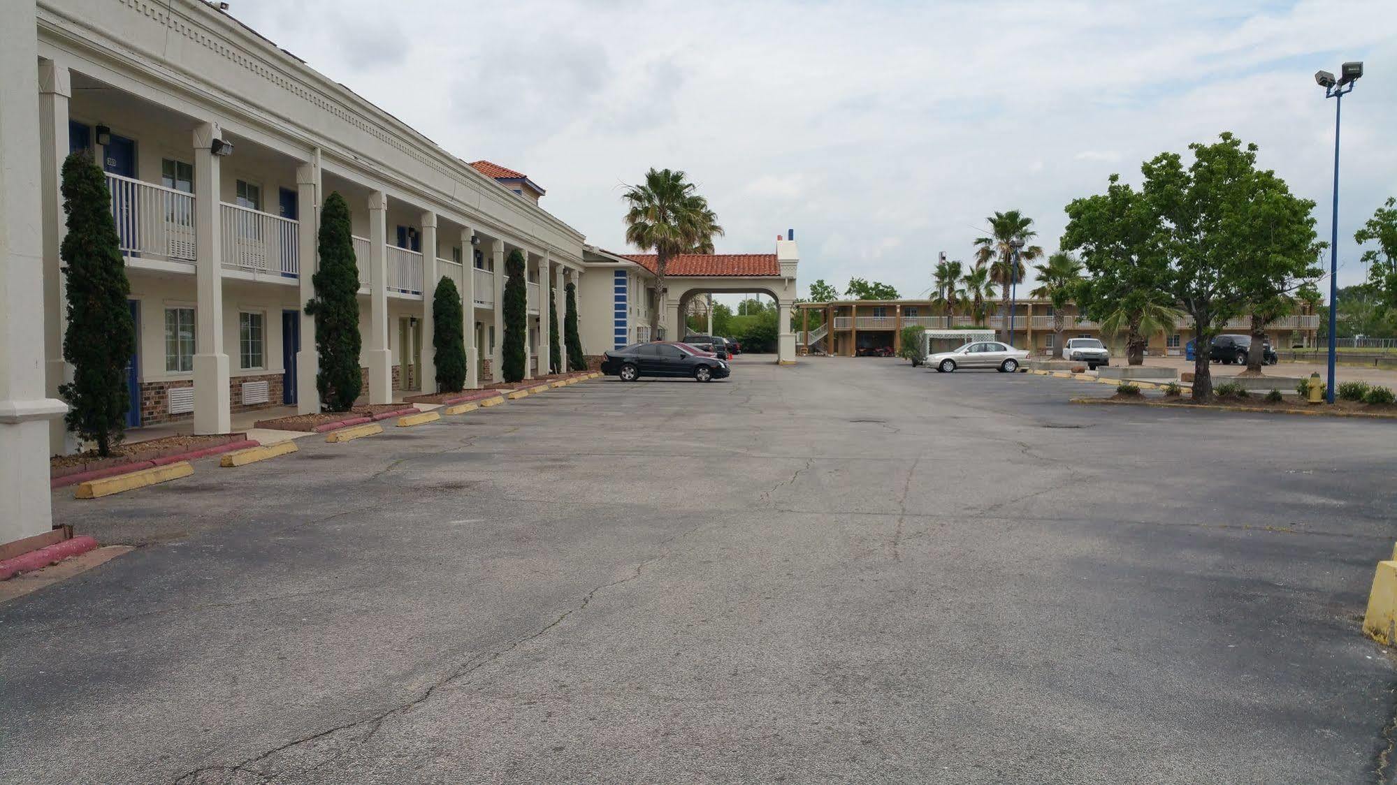 Oyo Hotel Lafayette La I-10 & University 외부 사진
