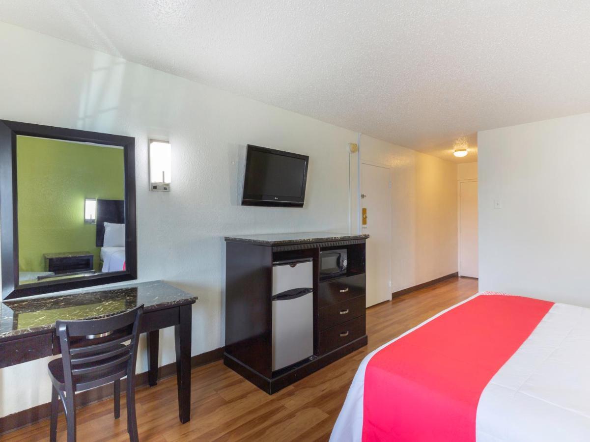 Oyo Hotel Lafayette La I-10 & University 외부 사진