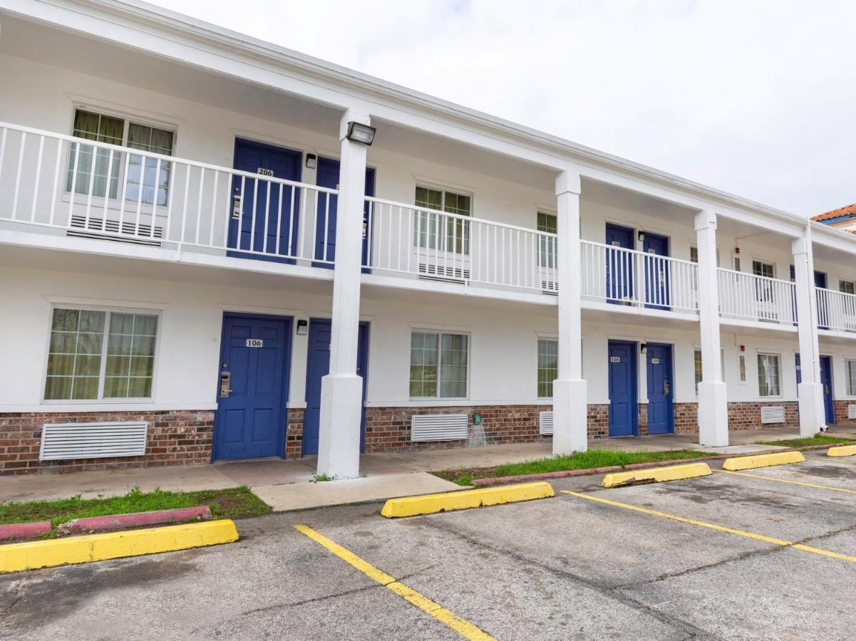 Oyo Hotel Lafayette La I-10 & University 외부 사진