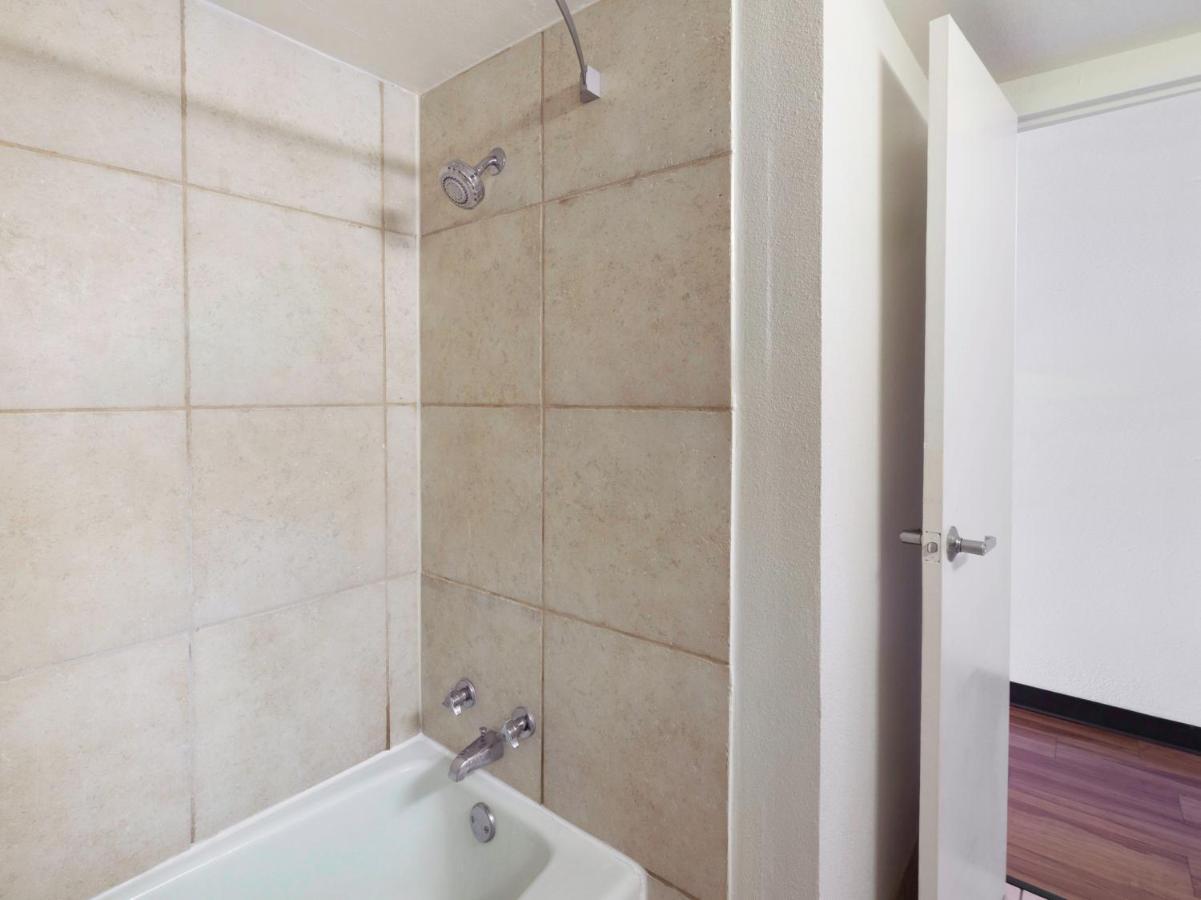 Oyo Hotel Lafayette La I-10 & University 외부 사진
